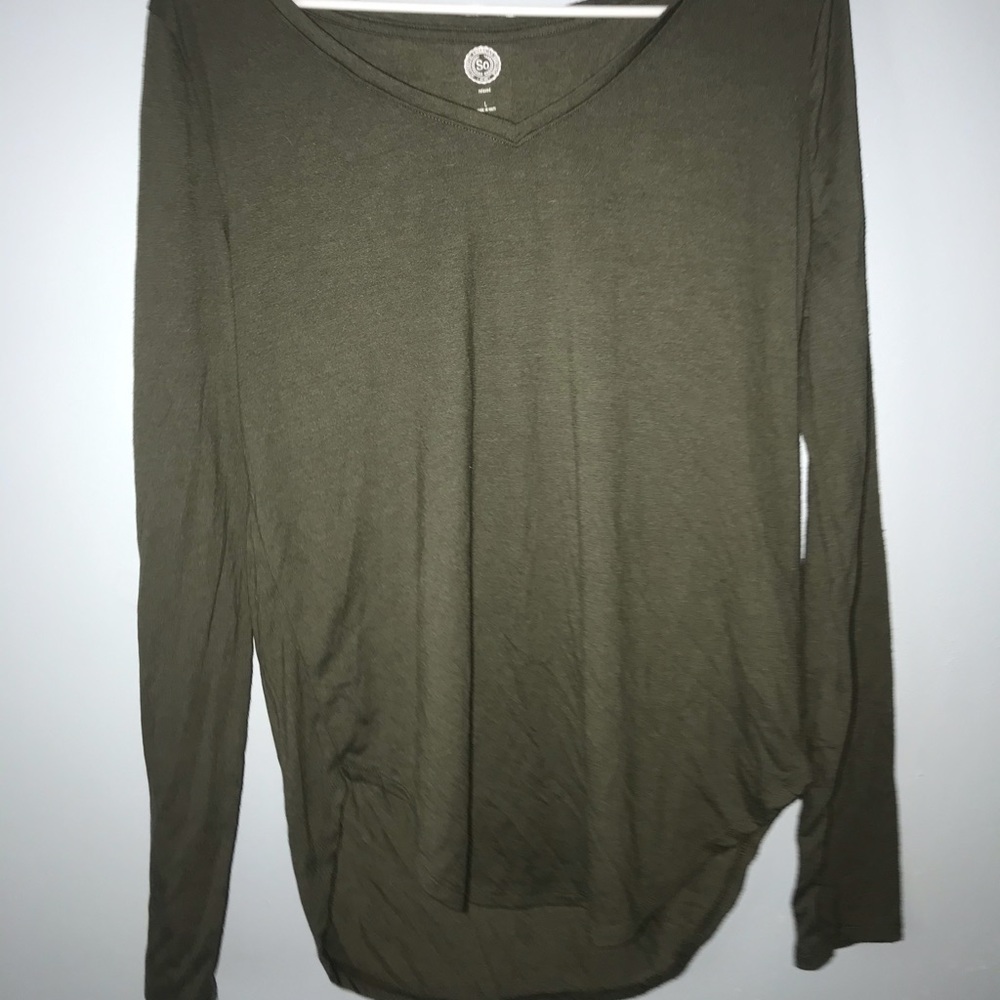Women’s green long sleeve shirt. Size L
